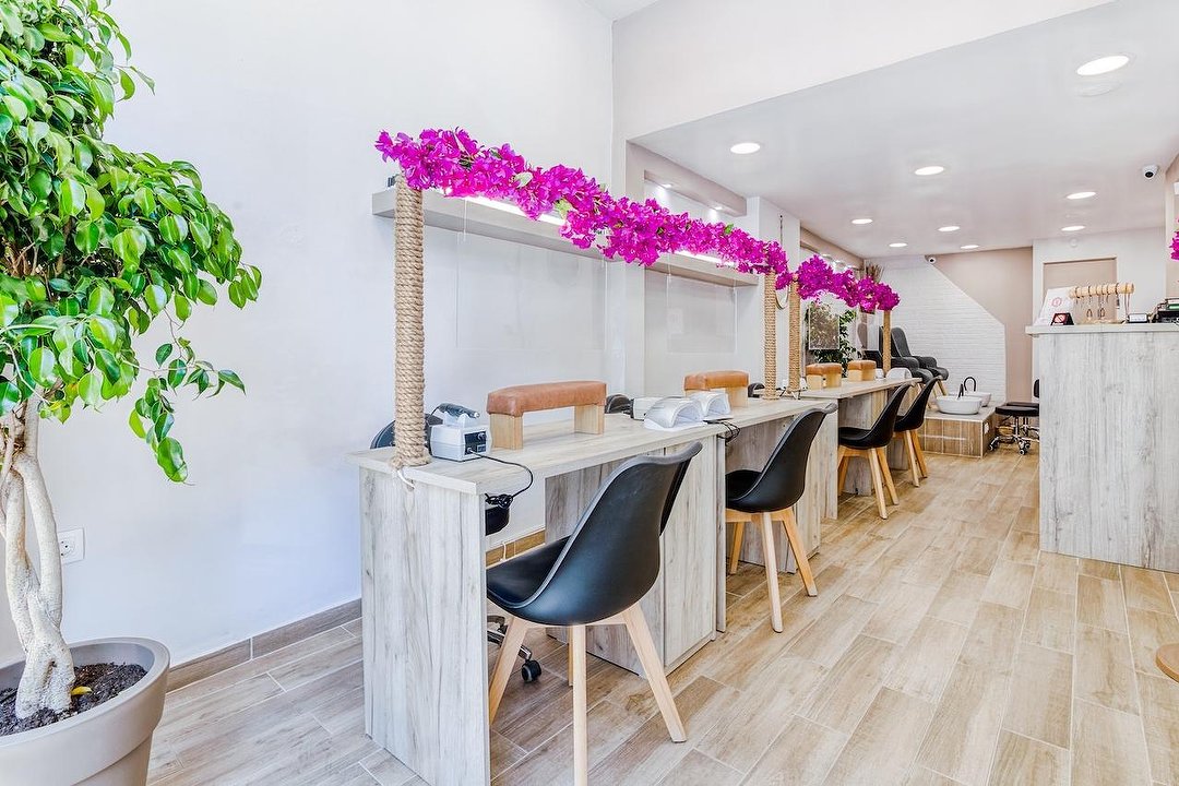 Tree Nails Καλλιθέα, Kallithea, Αττική