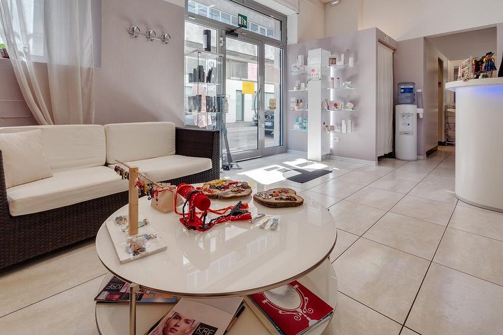 Sun City Solarium Estetica Forlì - Esthétique Forlì - Photo de galerie - OneBooking