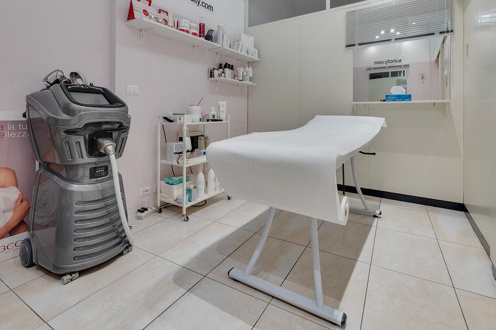 Sun City Solarium Estetica Forlì - Esthétique Forlì - Photo de galerie - OneBooking