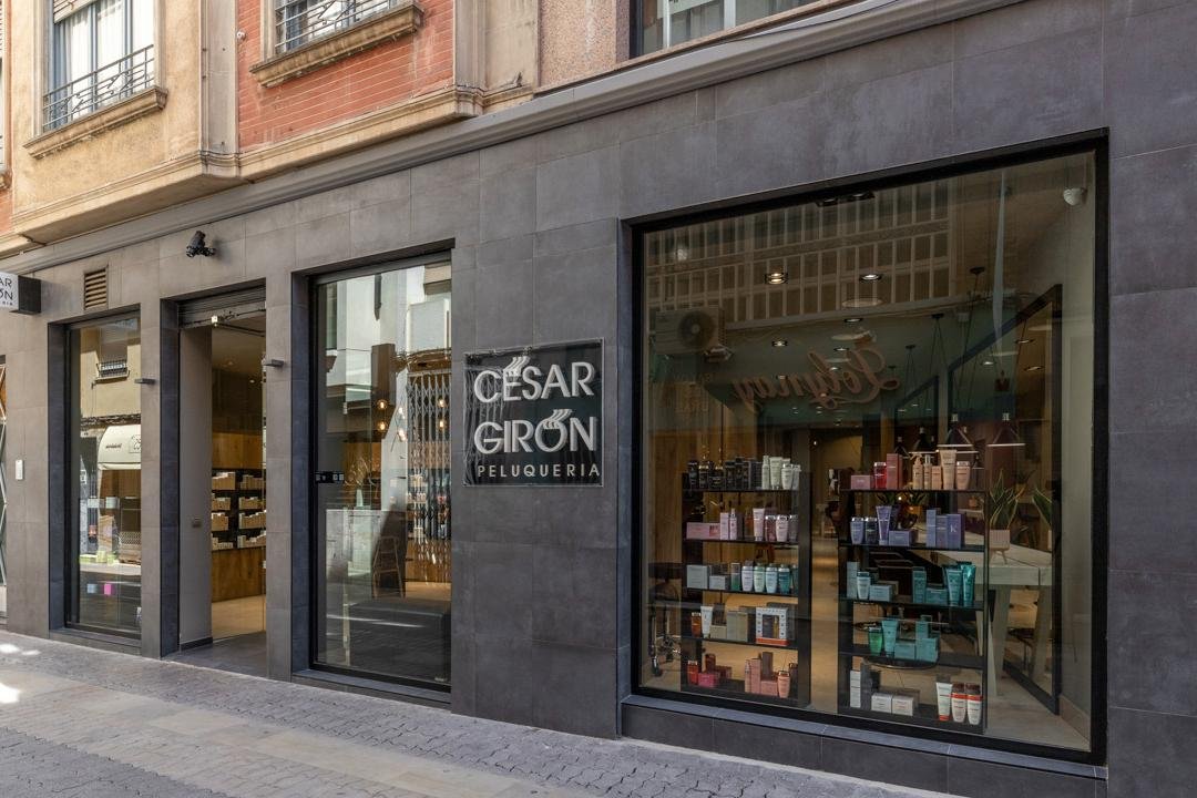 César Girón Peluquería - Alvado, Elche