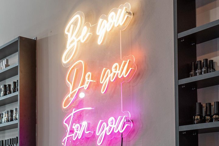 Ola la by Olga Furlet - Onglerie Salamanca - Photo de galerie - OneBooking