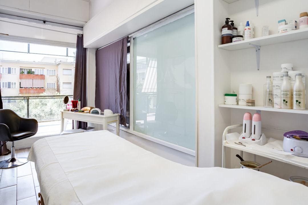 SR Estetica, Farnesina, Roma