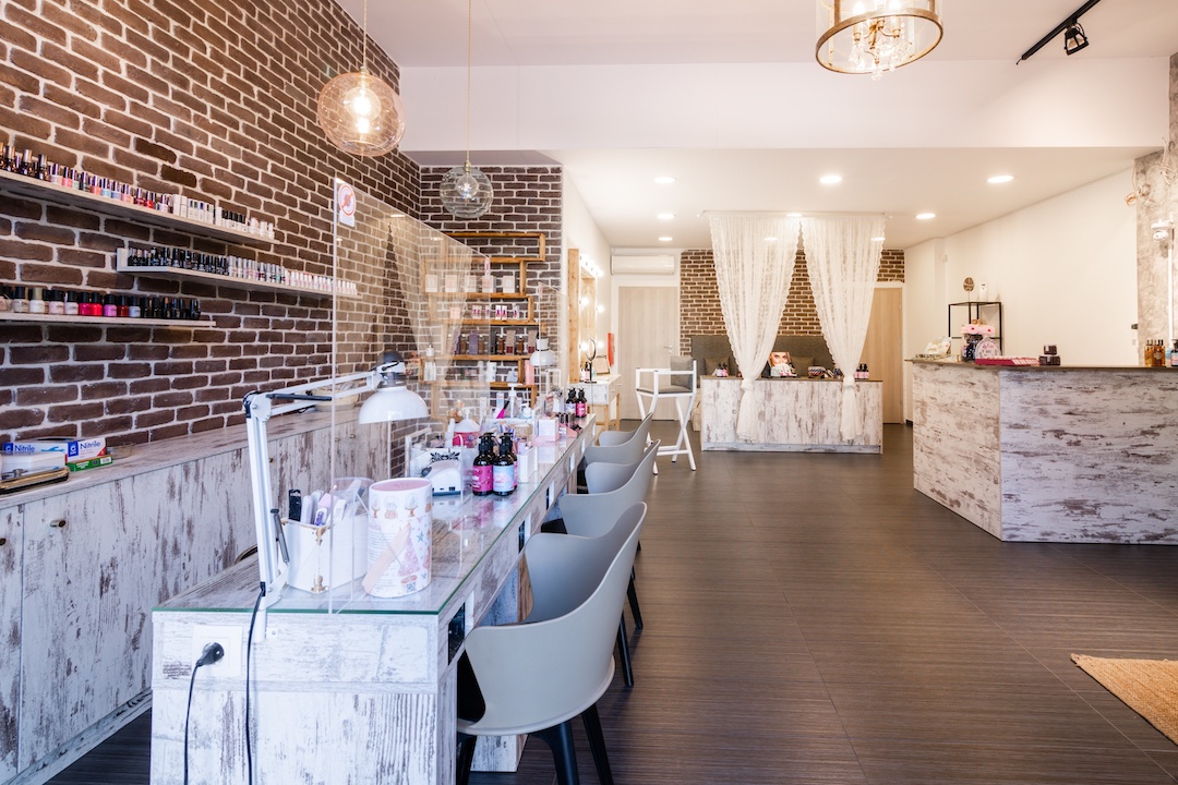 Madame Nails Art & Beauty, Petroupoli, Αττική