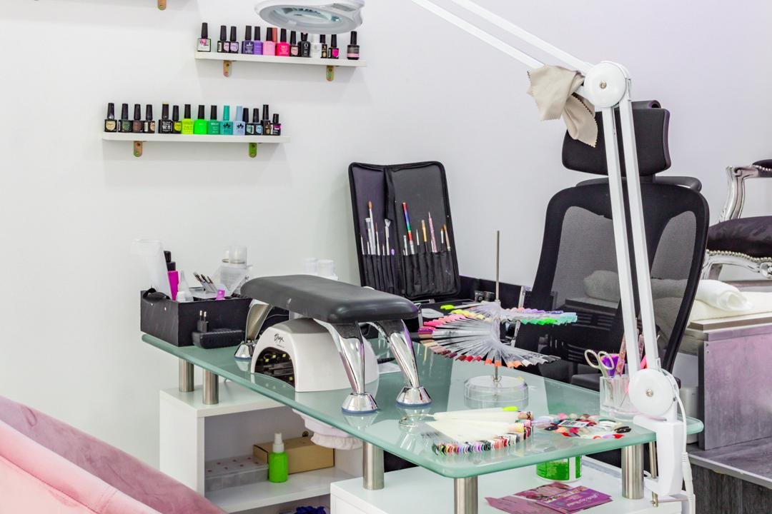 Nails Oye Bonita, Burgos