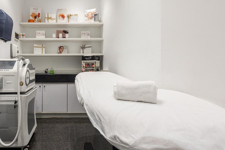 Cesar Morales International - Barbier Alcalá de Henares - Photo de galerie - OneBooking