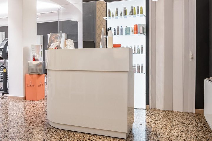 Paula Studio - Coiffure Modena - Photo de couverture - OneBooking