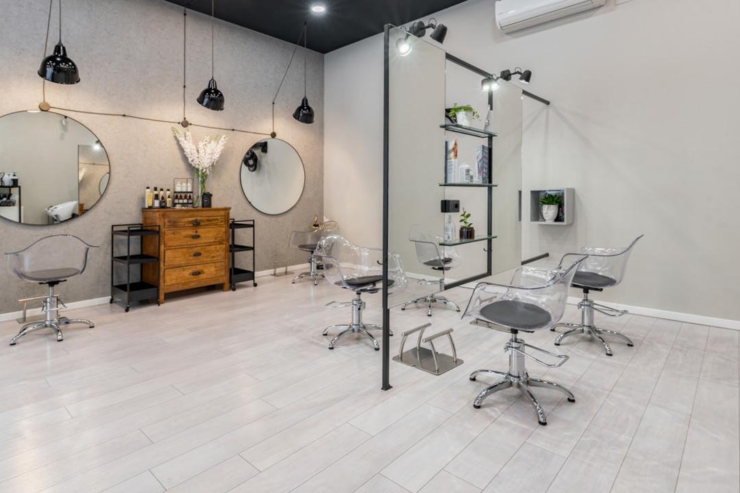 Dot. HairConcept, Via Nizza, Torino