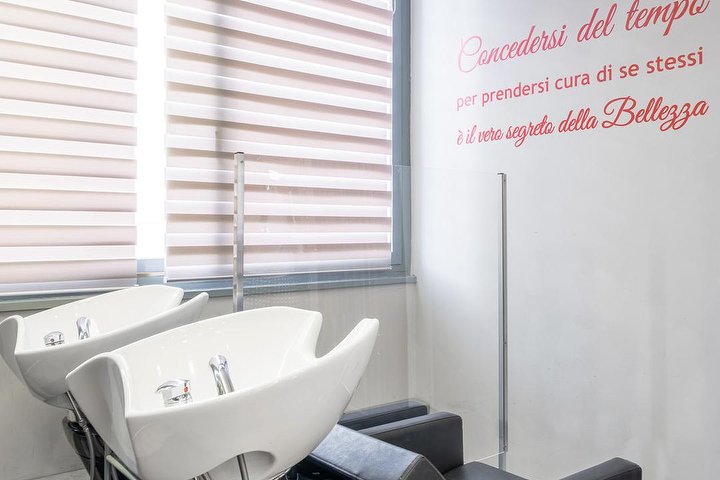 CR Hair Salon - Coiffure Reggio Calabria - Photo de galerie - OneBooking