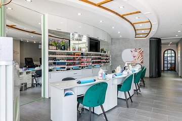 Beauty & Nails - Frankfurt