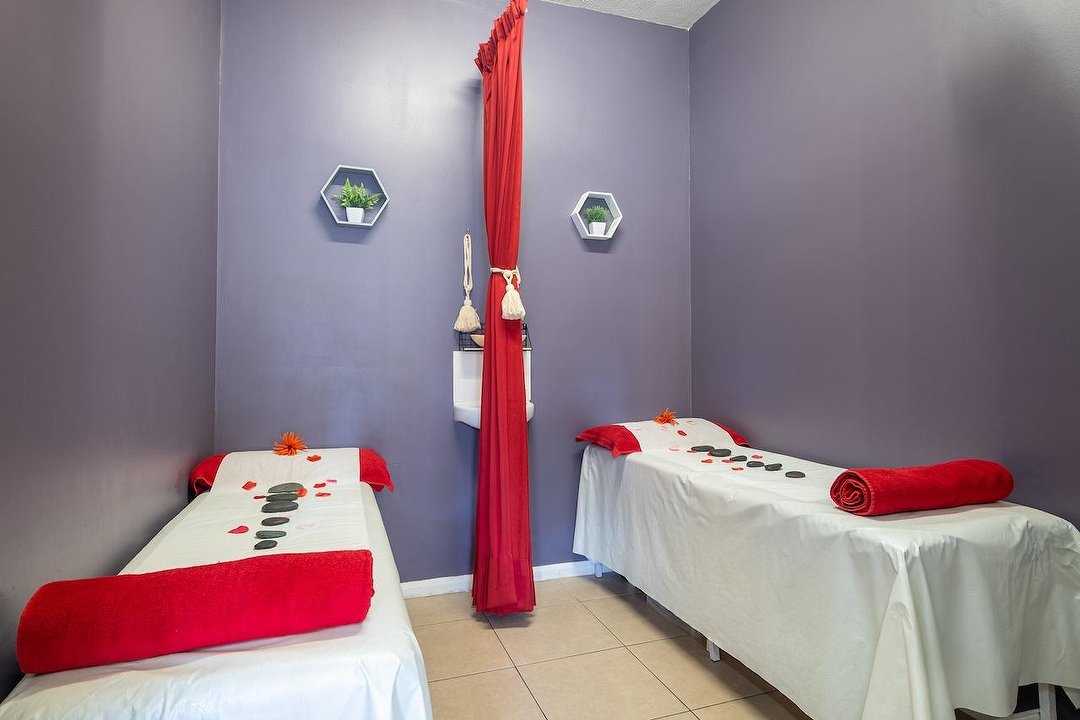 Jewela Beauty Lounge (female only), Isle of Dogs, London