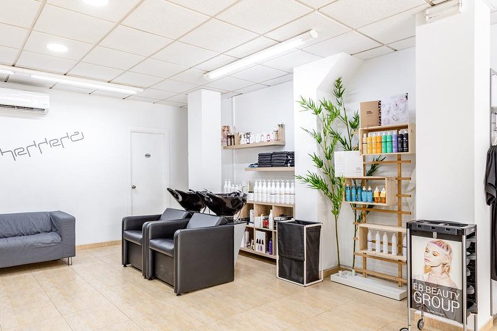 Sheila Herrero Perruquers - Coiffure Terrassa - Photo de galerie - OneBooking