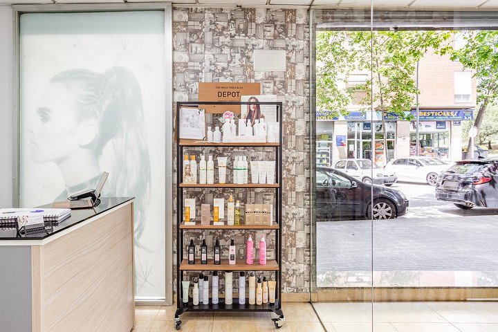 Sheila Herrero Perruquers - Coiffure Terrassa - Photo de galerie - OneBooking