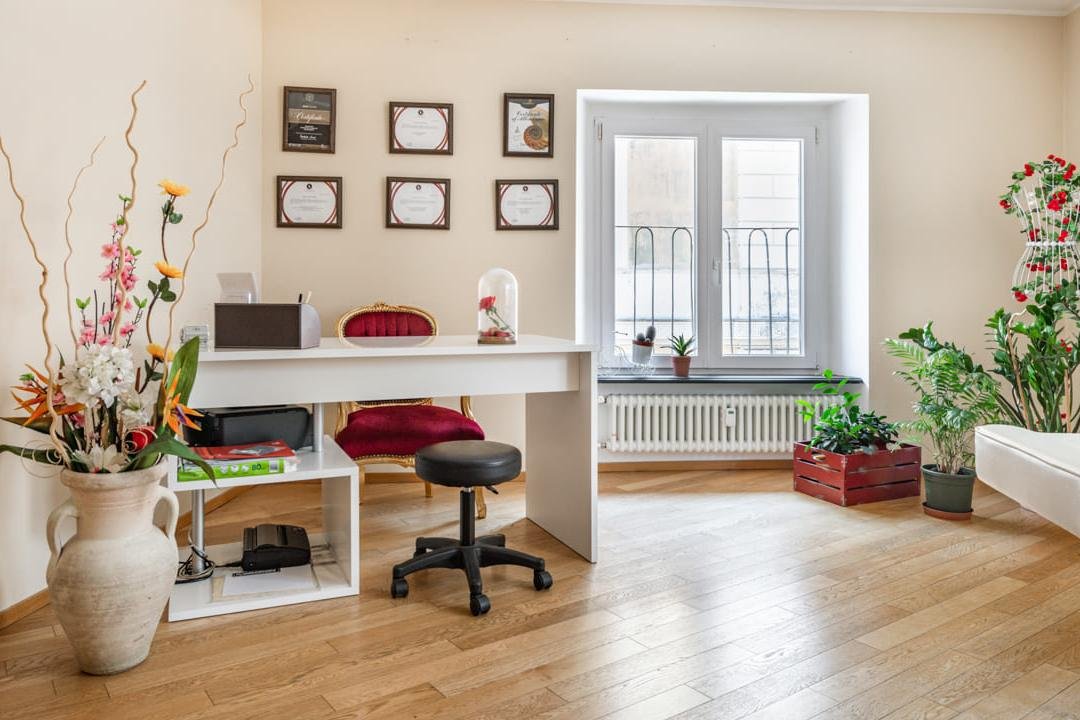 Emily Jara Lashmaker, Molo, Genova