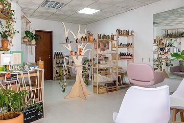 Noon Organic Hairdresser