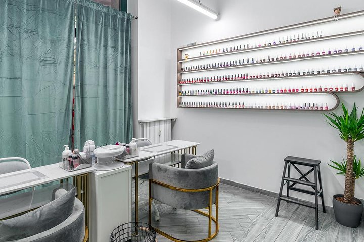 Demi Salon - Onglerie Milano - Photo de galerie - OneBooking