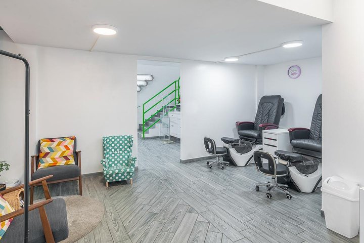 Demi Salon - Onglerie Milano - Photo de galerie - OneBooking
