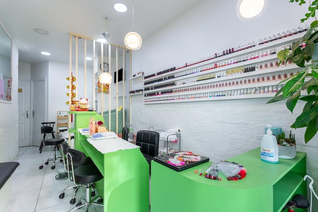 M ANNIE NAIL, Charonne, Paris