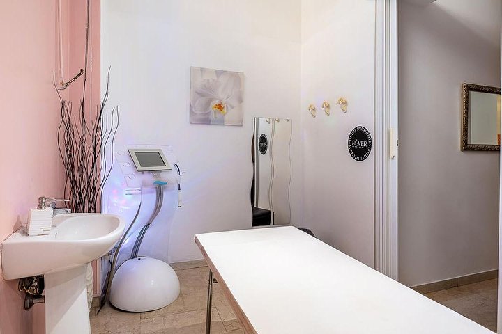 Amnesia - Onglerie Bologna - Photo de galerie - OneBooking