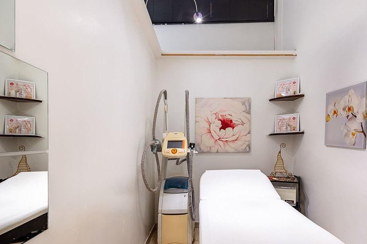 Amnesia - Onglerie Bologna - Photo de galerie - OneBooking