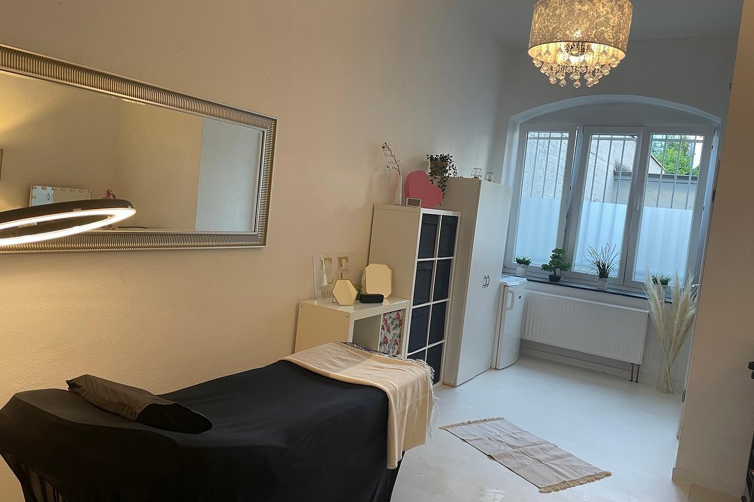 Evelin's Beauty Room, Flingern S, Düsseldorf