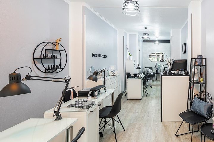 Manicure by Yuny Melgen - Onglerie Oviedo - Photo de galerie - OneBooking