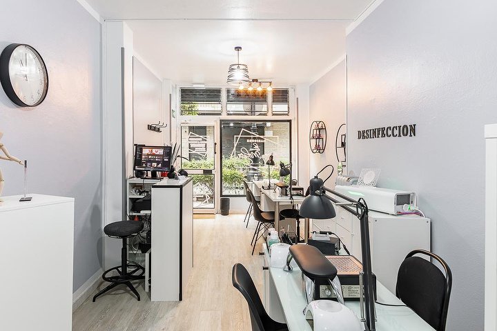 Manicure by Yuny Melgen - Onglerie Oviedo - Photo de galerie - OneBooking