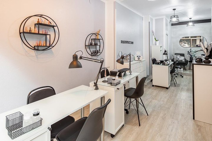 Manicure by Yuny Melgen - Onglerie Oviedo - Photo de galerie - OneBooking