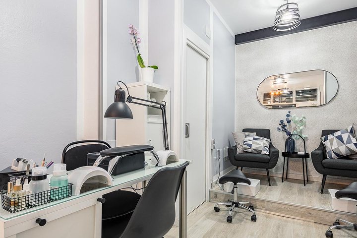 Manicure by Yuny Melgen - Onglerie Oviedo - Photo de galerie - OneBooking