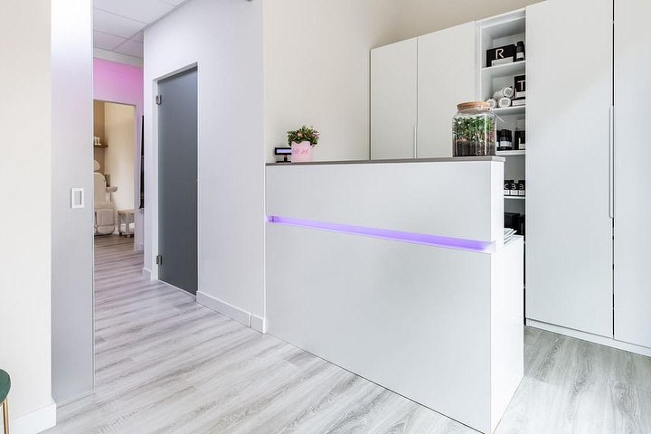 Estelab - Onglerie Piacenza - Photo de galerie - OneBooking