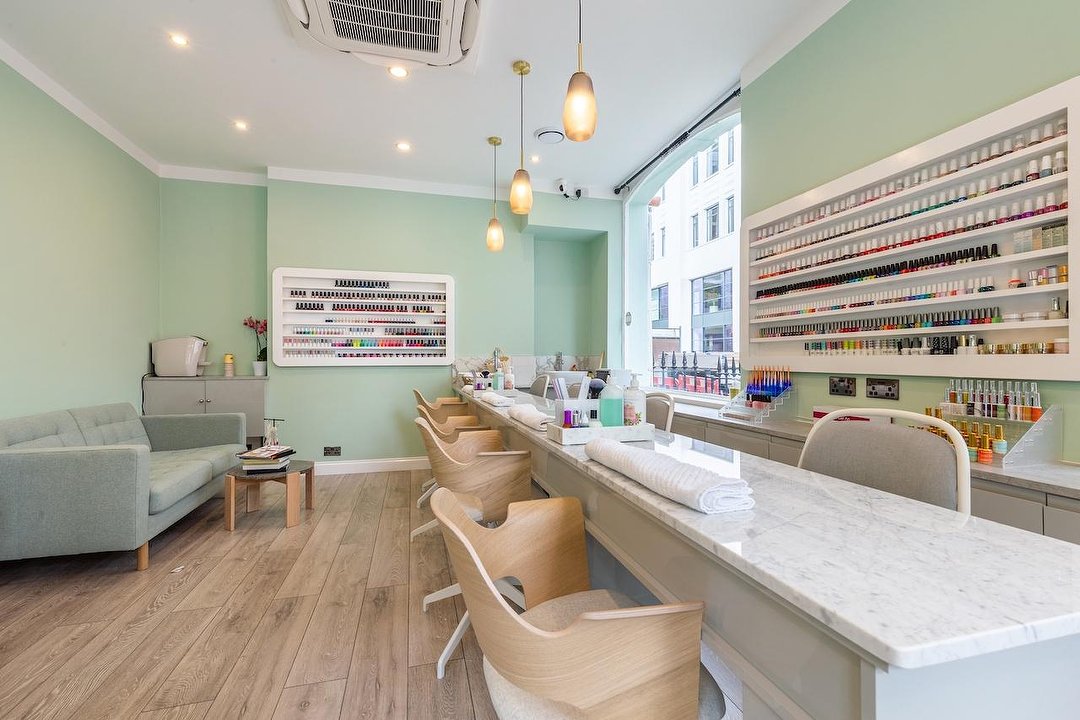 Lulu Nails & Beauty, Warren Street, London