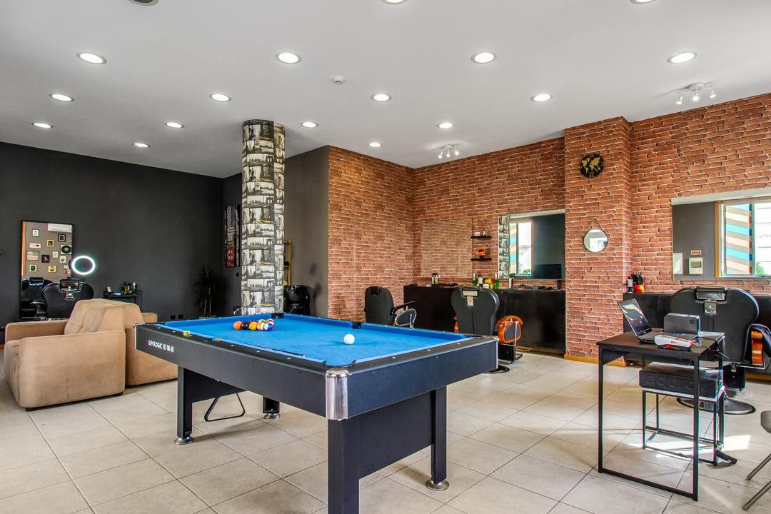 Bronk's Barbershop, Distrito de Castelo Branco