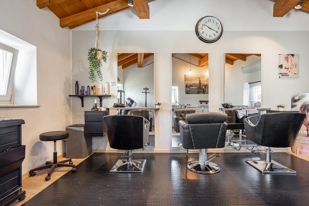 Hairon by Daniele Ferro, Verona Provincia