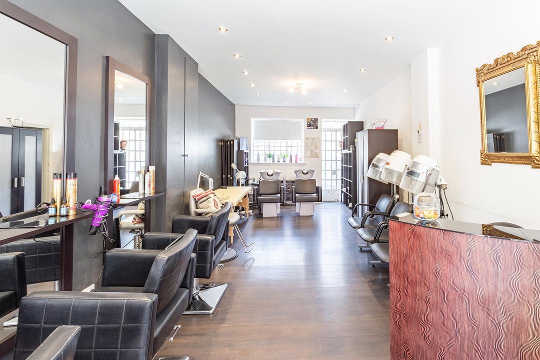 Style Up Hair Salon, Lambeth North, London