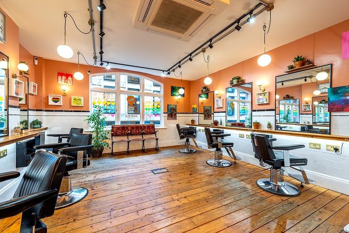 Santi's London Aveda Salon | Hair Salon in Oxford Street, London - Treatwell