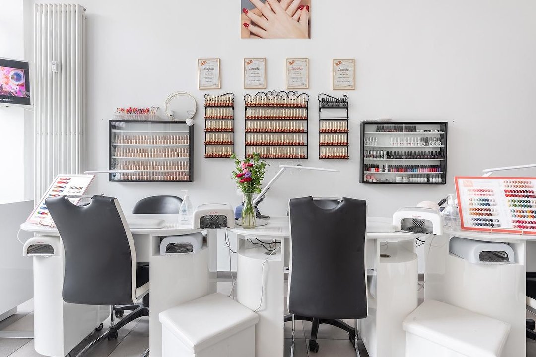 DN Nails 'n Lashes, Volkspark Friedrichshain, Berlin