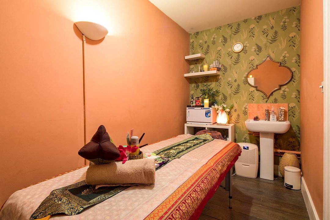 Somchit Thai Massage & Spa, Isle of Dogs, London