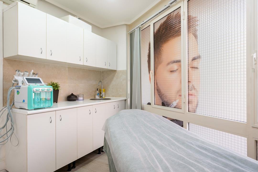 Consulta Dr. Colomer, Paral·lel, Barcelona