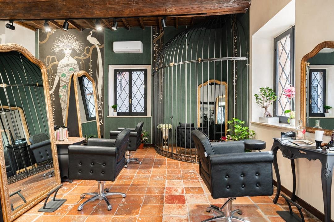 Glow Up, Anagni, Lazio