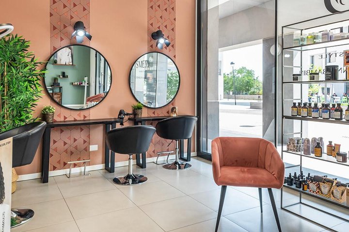 Smary Hairstyle - Coiffure Figino - Photo de galerie - OneBooking