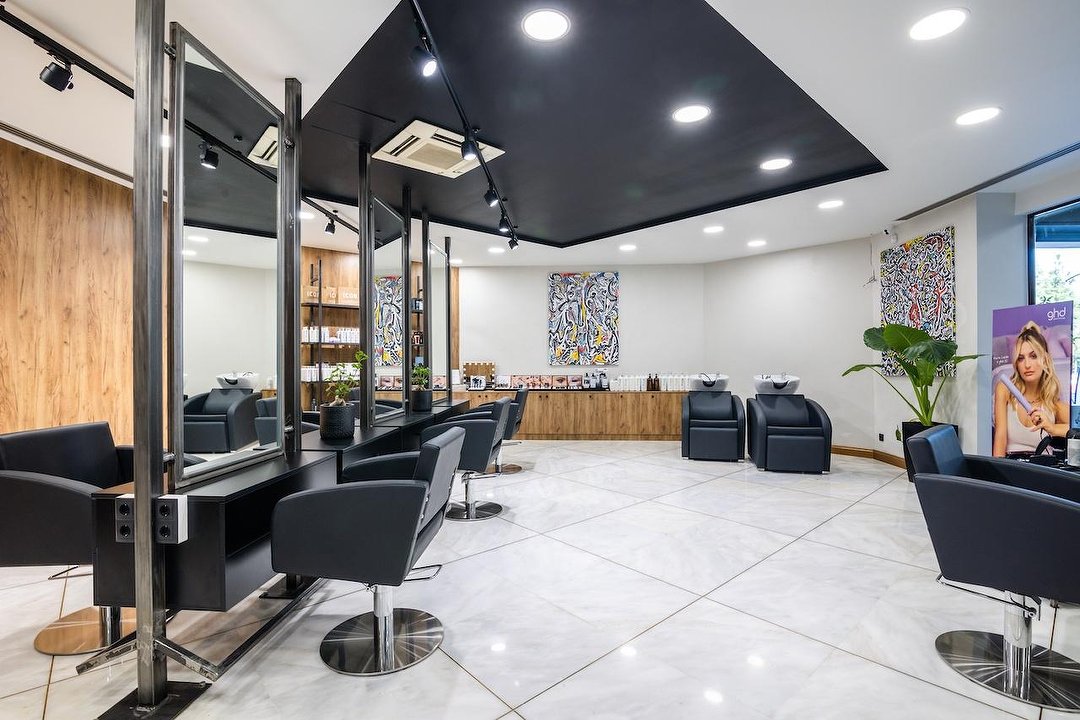 G Petrakis Hair Salon, Attica