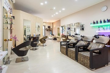 Valenti Sonia Hair Stylist