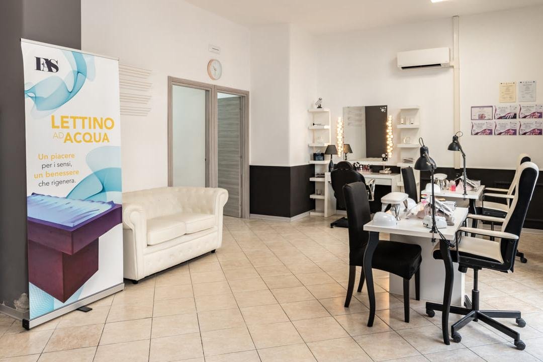 Lettino da massaggio facciale medico Beauty Luxury Spa Lettino da