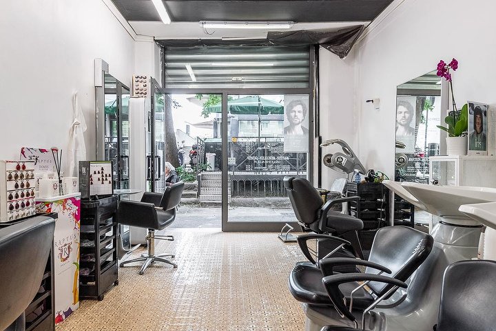 La magia delle forbici - Coiffure Genova - Photo de galerie - OneBooking
