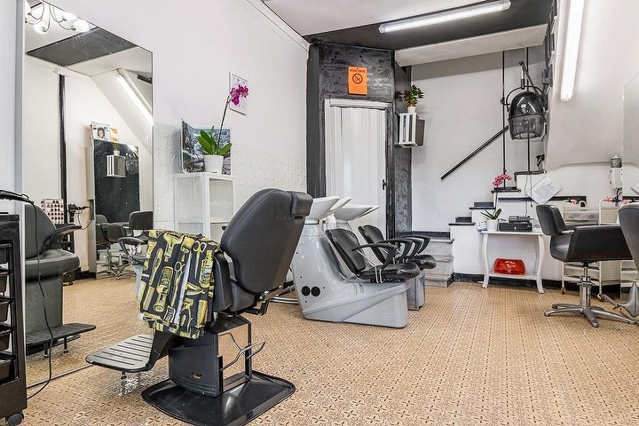 La magia delle forbici - Coiffure Genova - Photo de galerie - OneBooking