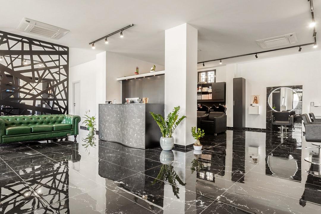 Claudio Priore Salon, Mugnano di Napoli, Campania