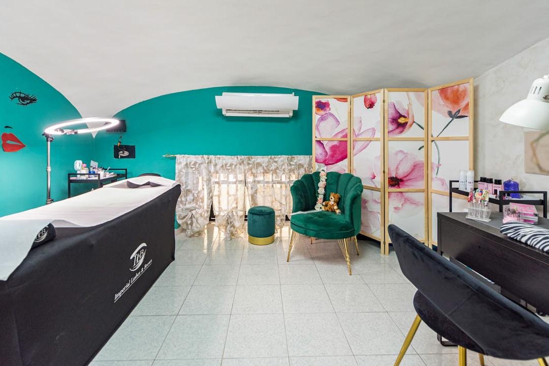 For Her Lab, Vicaria, Napoli