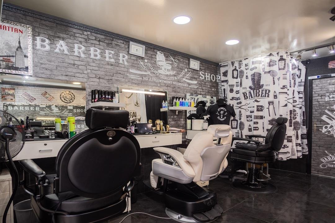 49 street barber, Aubervilliers, Seine-Saint-Denis