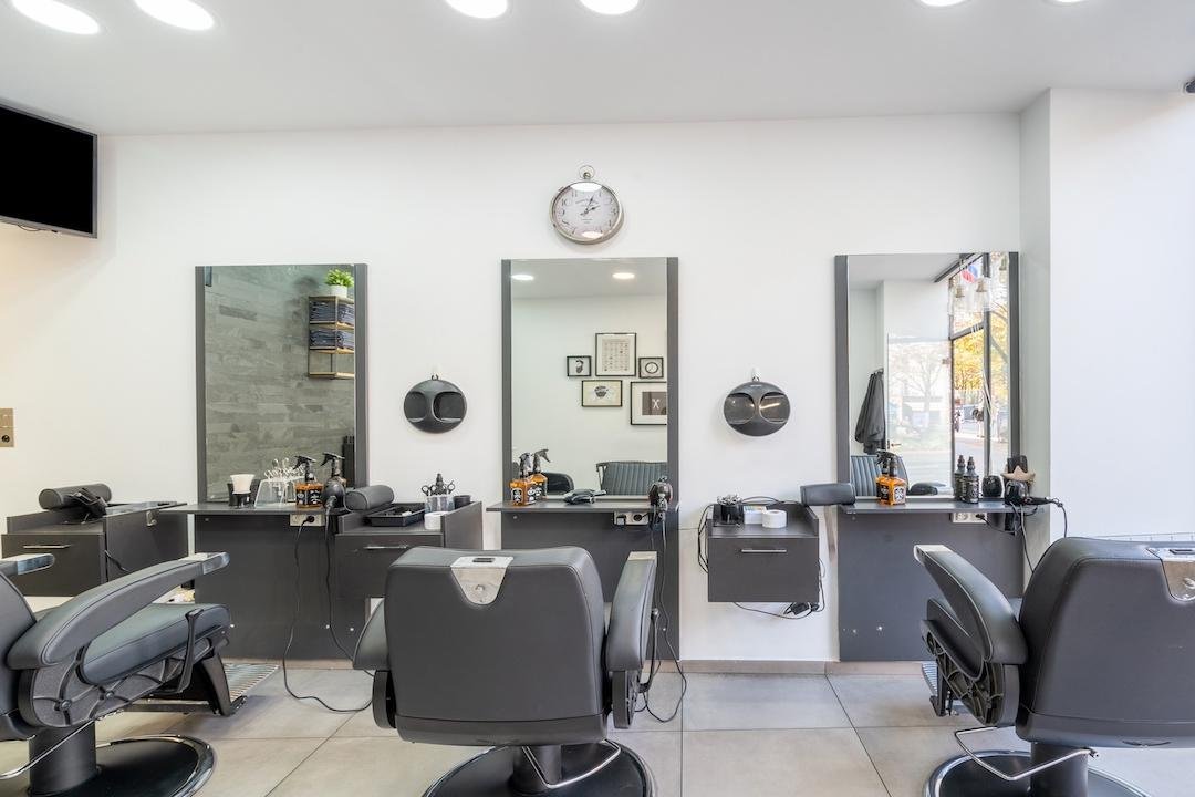 L'hair de Paris, Necker, Paris