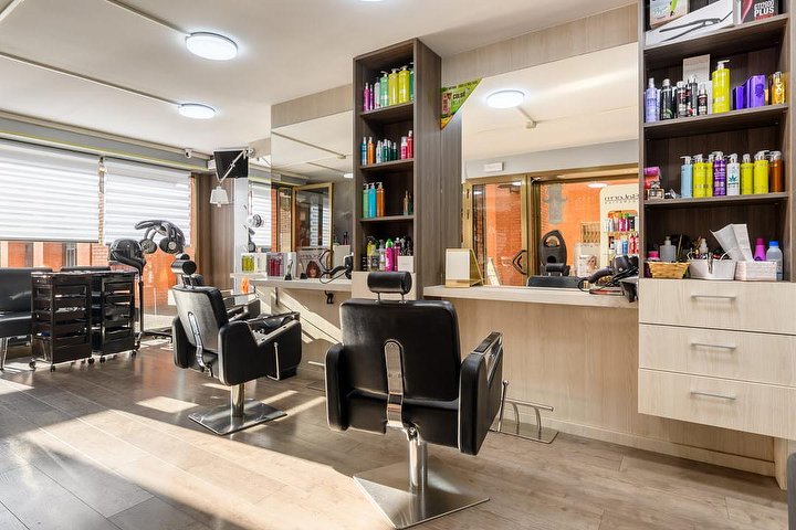 Ananda Peluquería de Autor - Coiffure Sabadell - Photo de couverture - OneBooking