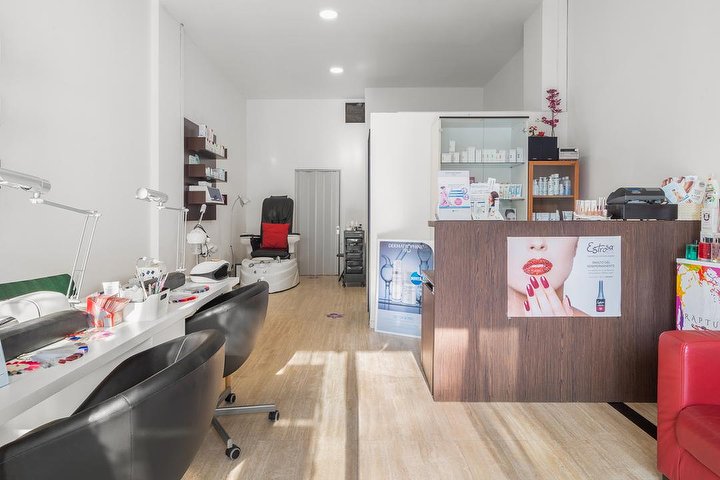 Karina Nails & Beauty - Onglerie Milano - Photo de galerie - OneBooking